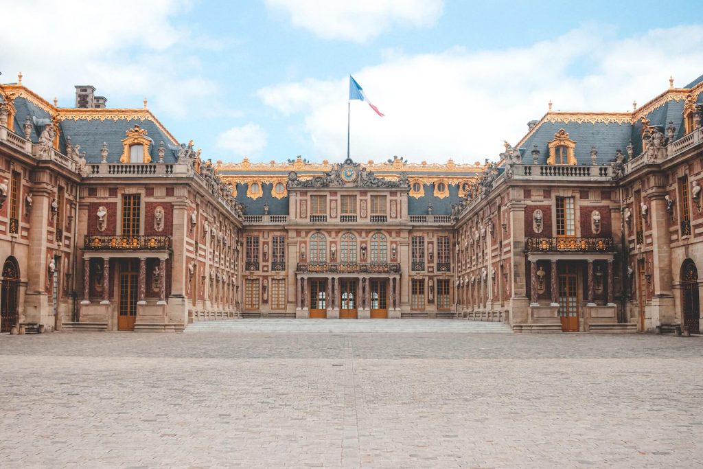 El Palacio de Versalles, un monumento histórico francés